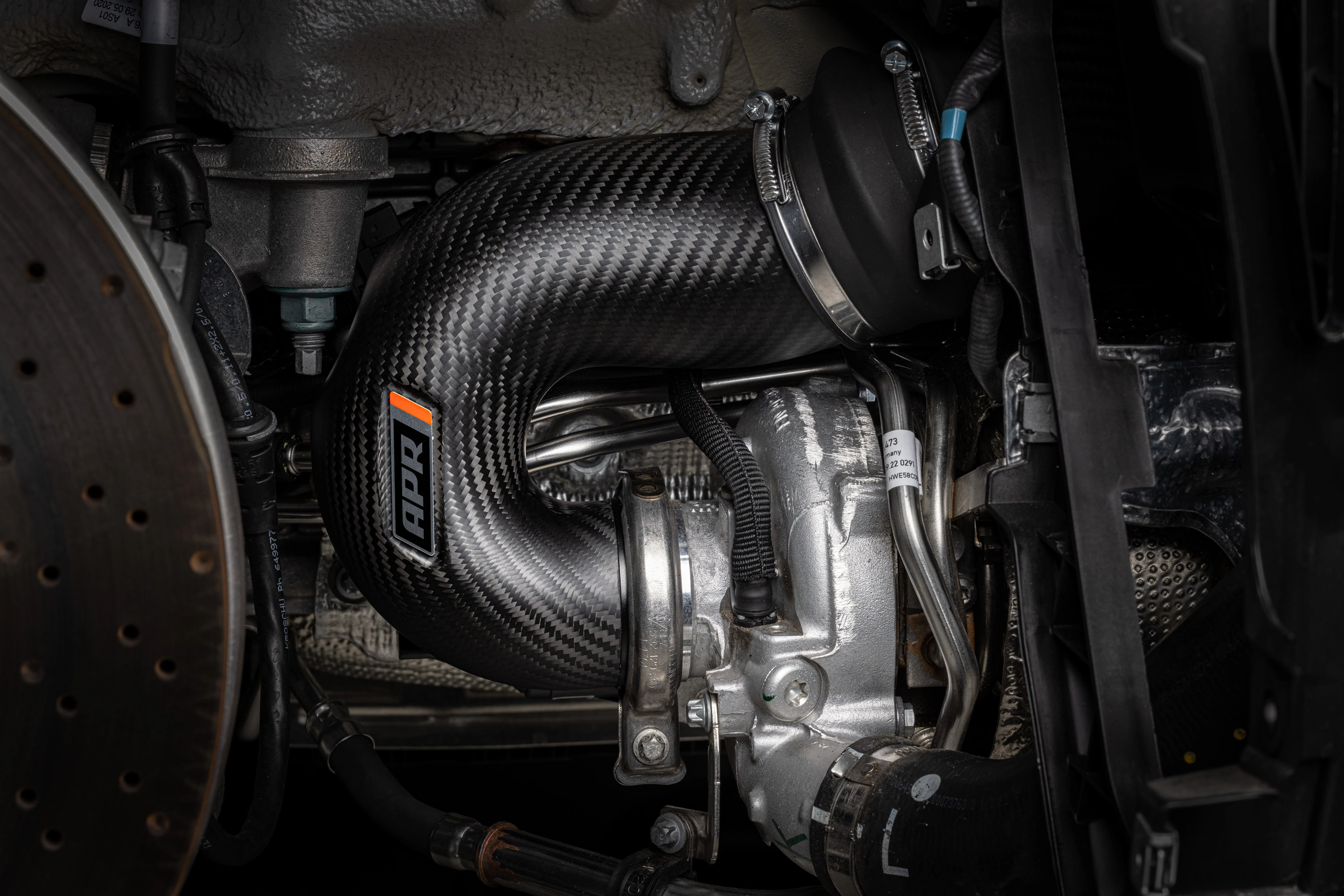 APR CARBON FIBER INTAKE SYSTEM WITH TURBO INLET PIPES - PORSCHE 911 (992) 3.0T/3.7T - Image 35