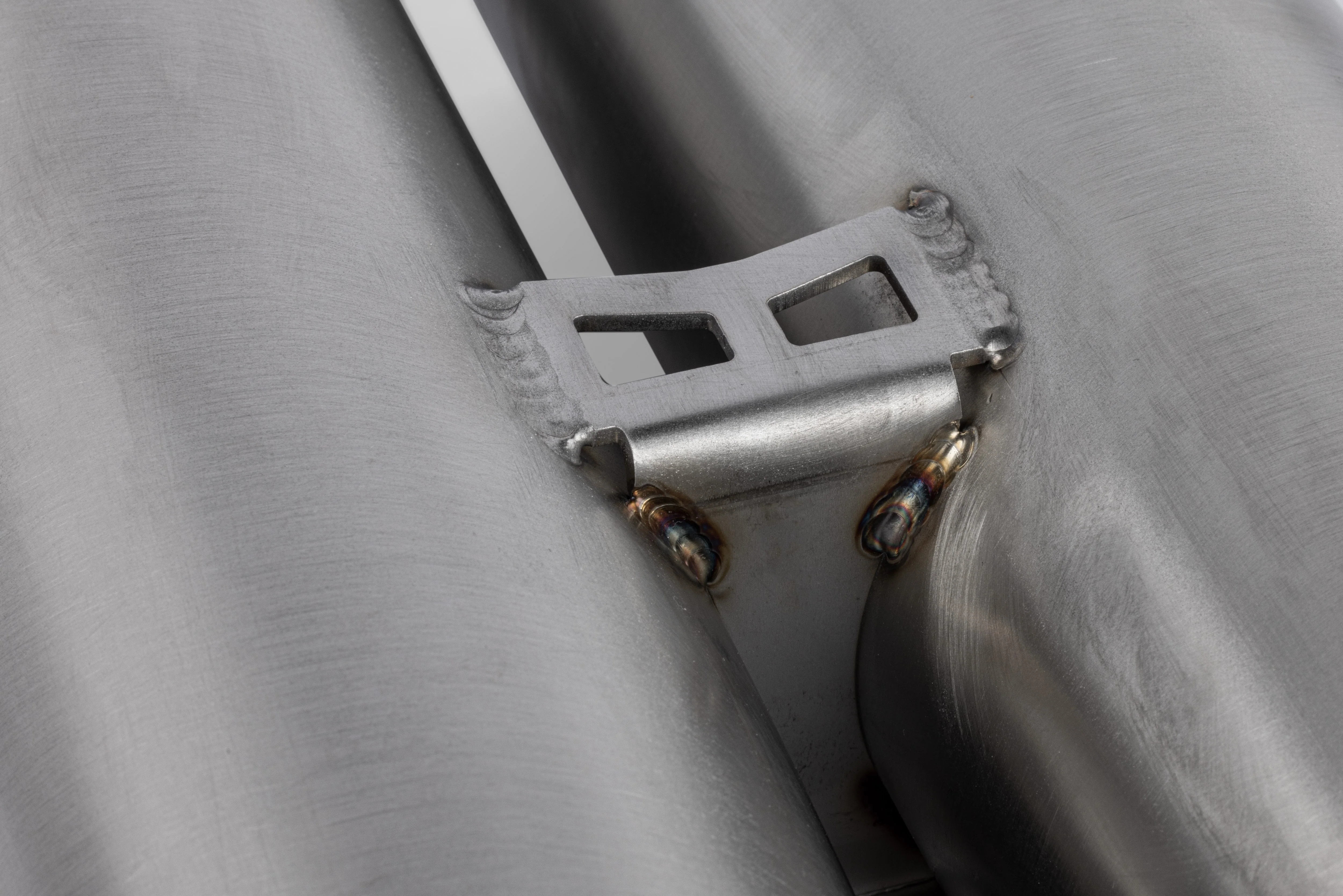 APR CATBACK EXHAUST SYSTEM - 2020+ Audi RS Q8 - Image 29