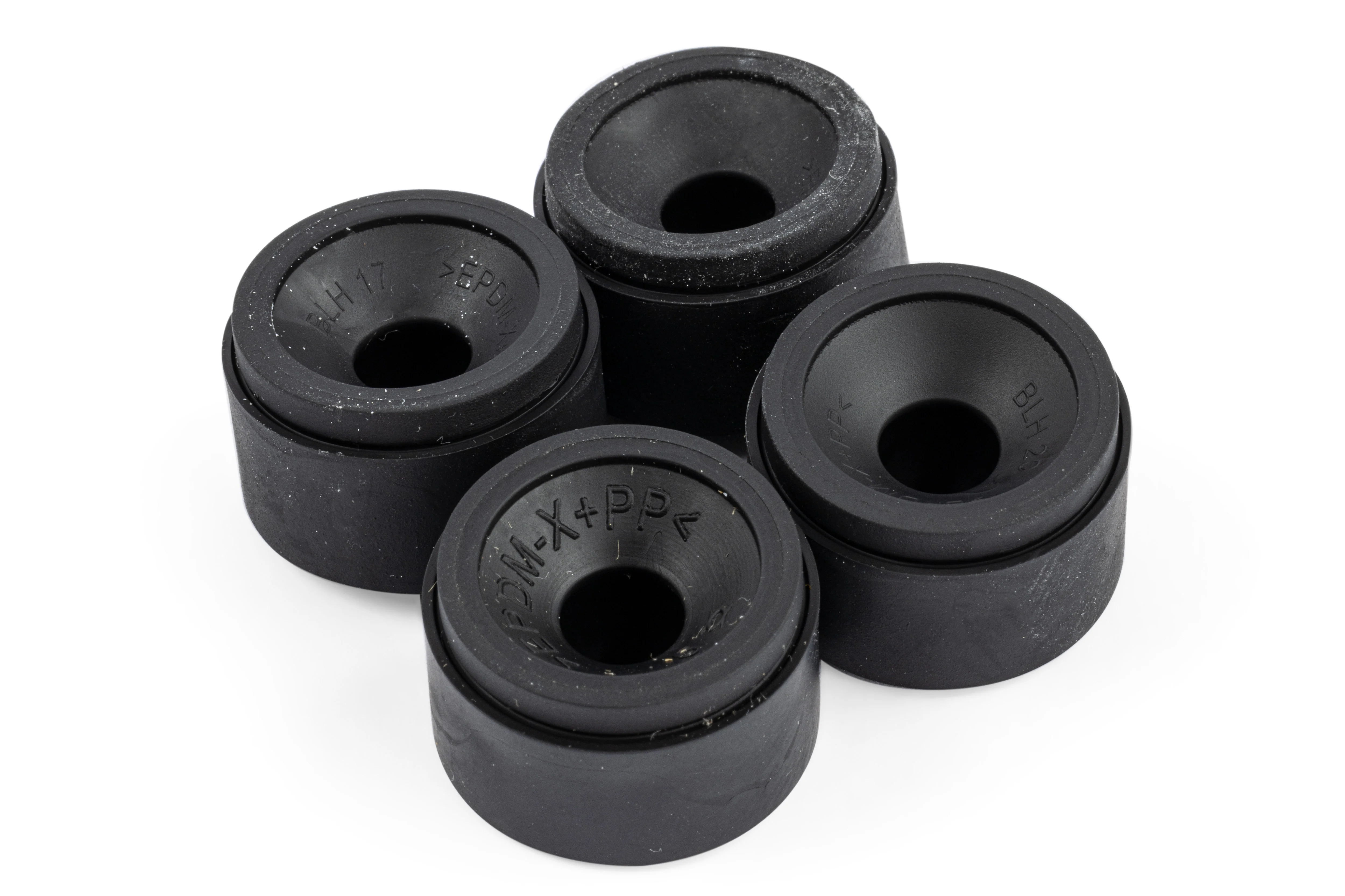 APR ENGINE COVER - 2.0T EA888.4 - FORGED CARBON FIBER - Image 3