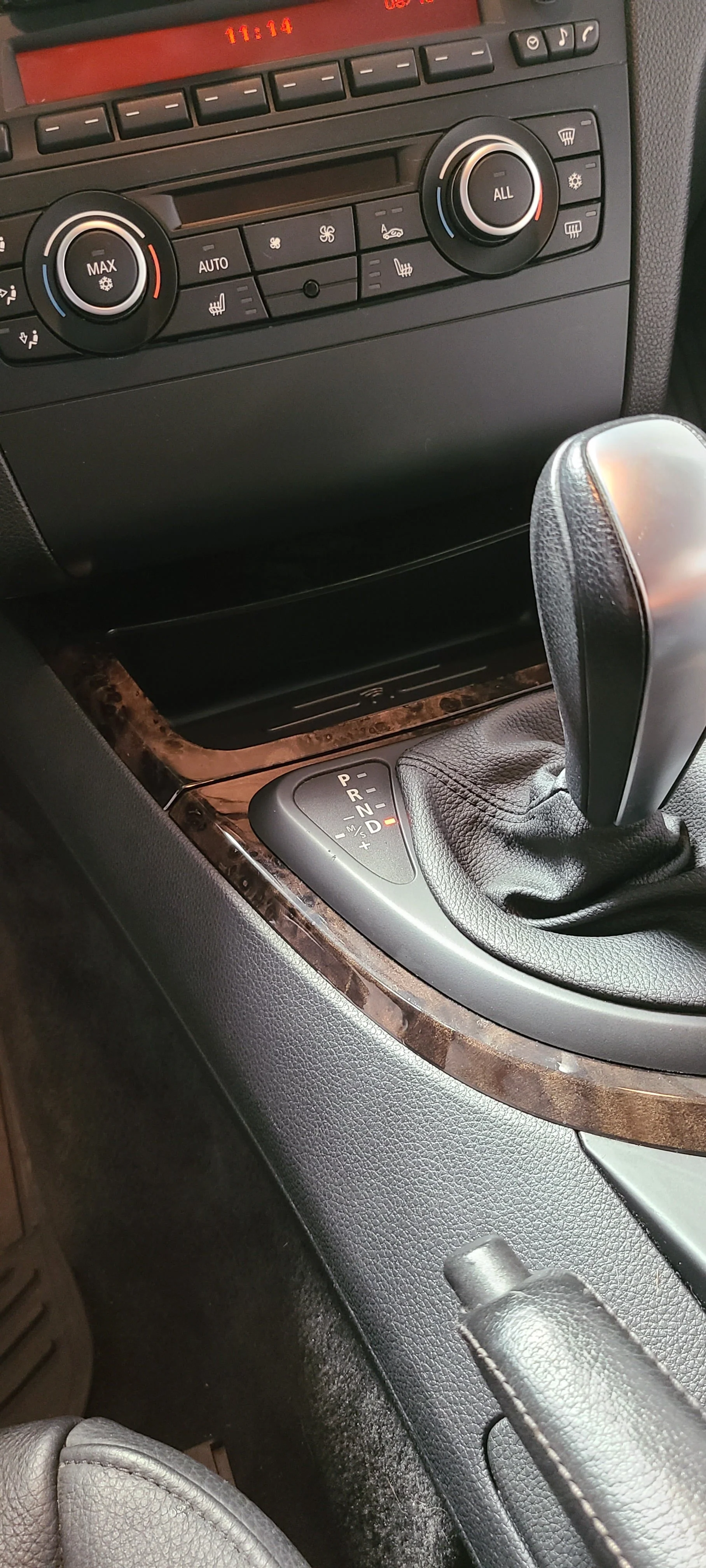 BMW E8X 1 SERIES Wireless Charger - Image 9